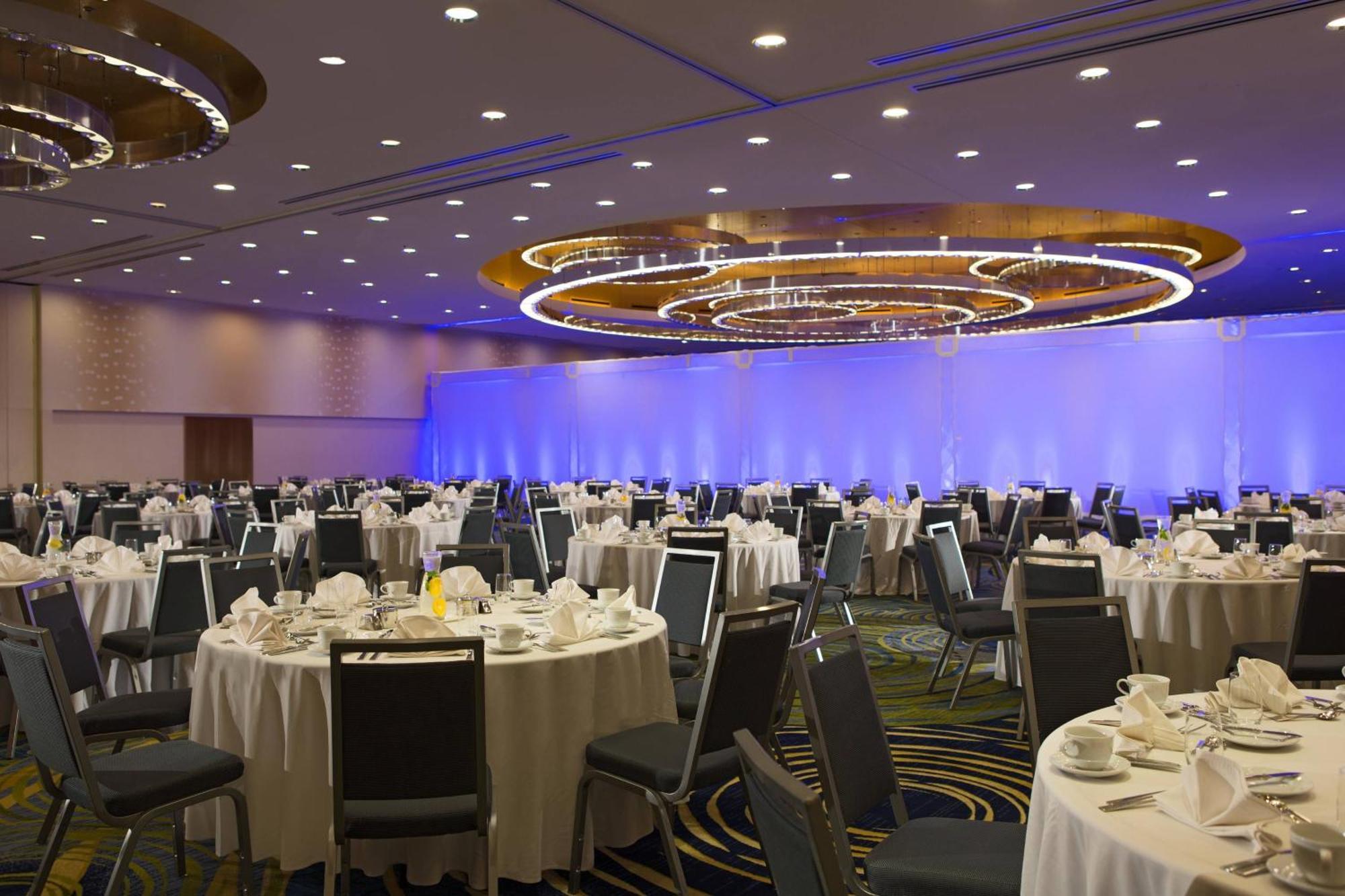 Renaissance Arlington Capital View Hotel Екстериор снимка