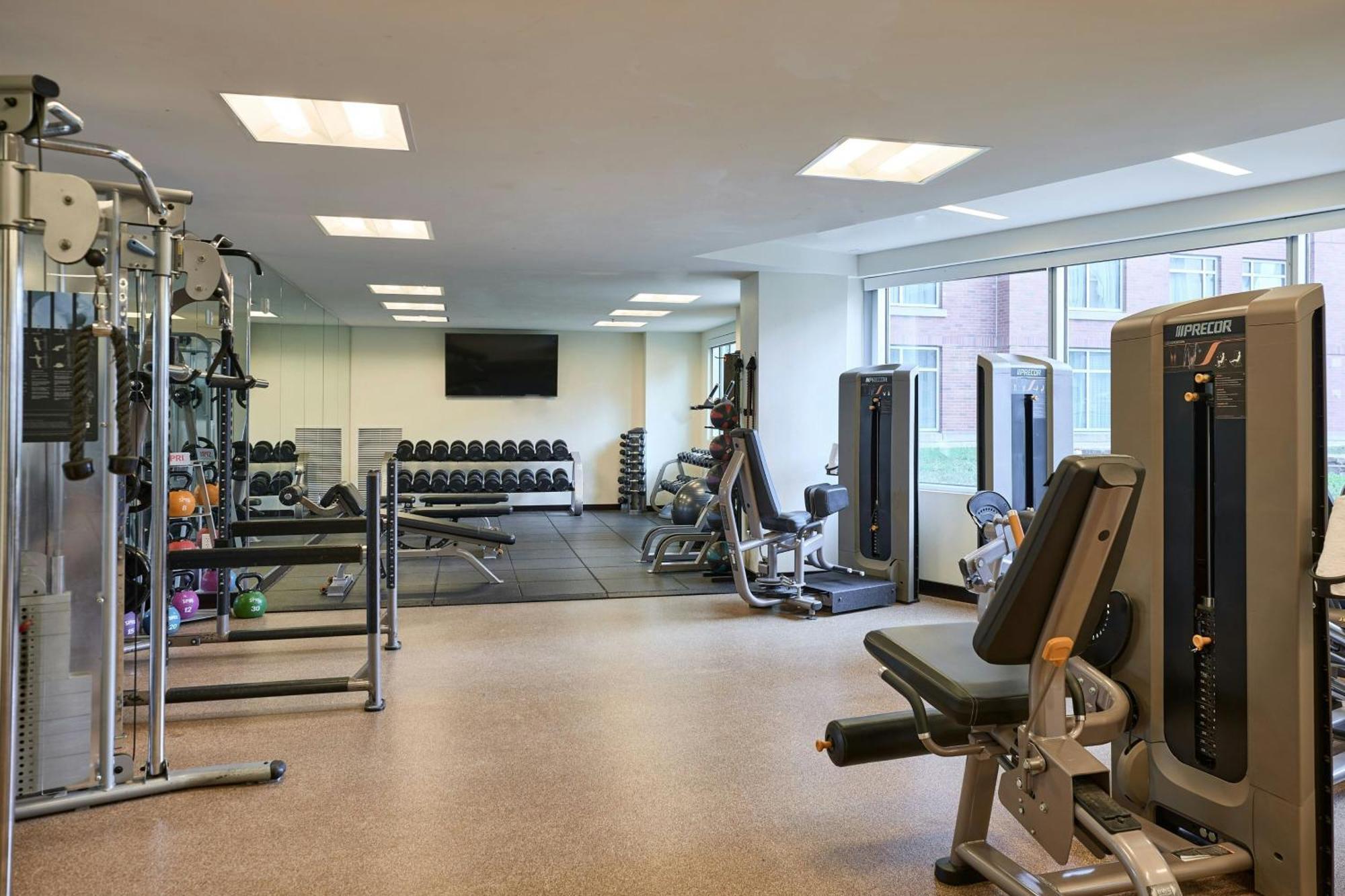 Renaissance Arlington Capital View Hotel Екстериор снимка
