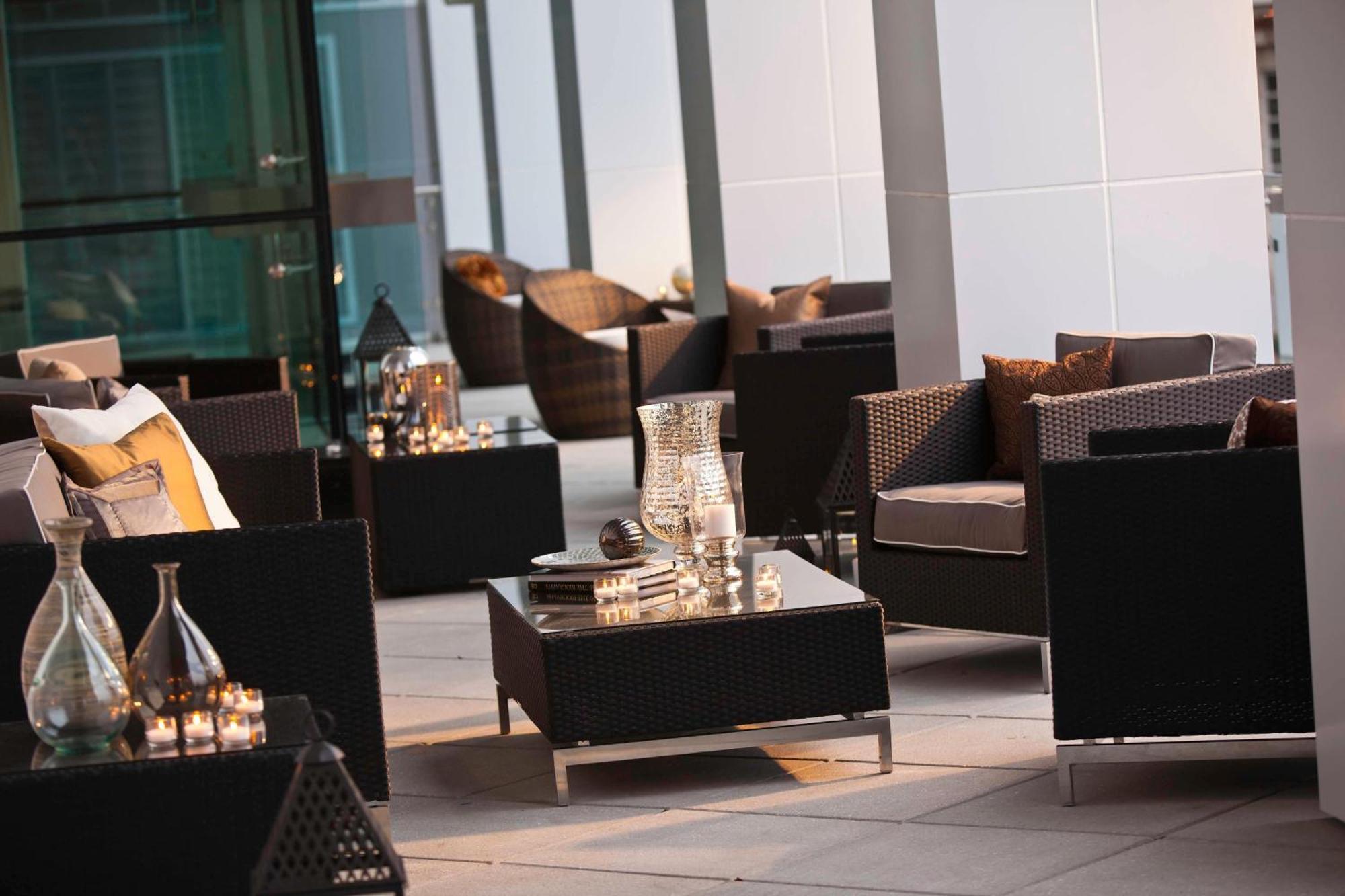 Renaissance Arlington Capital View Hotel Екстериор снимка