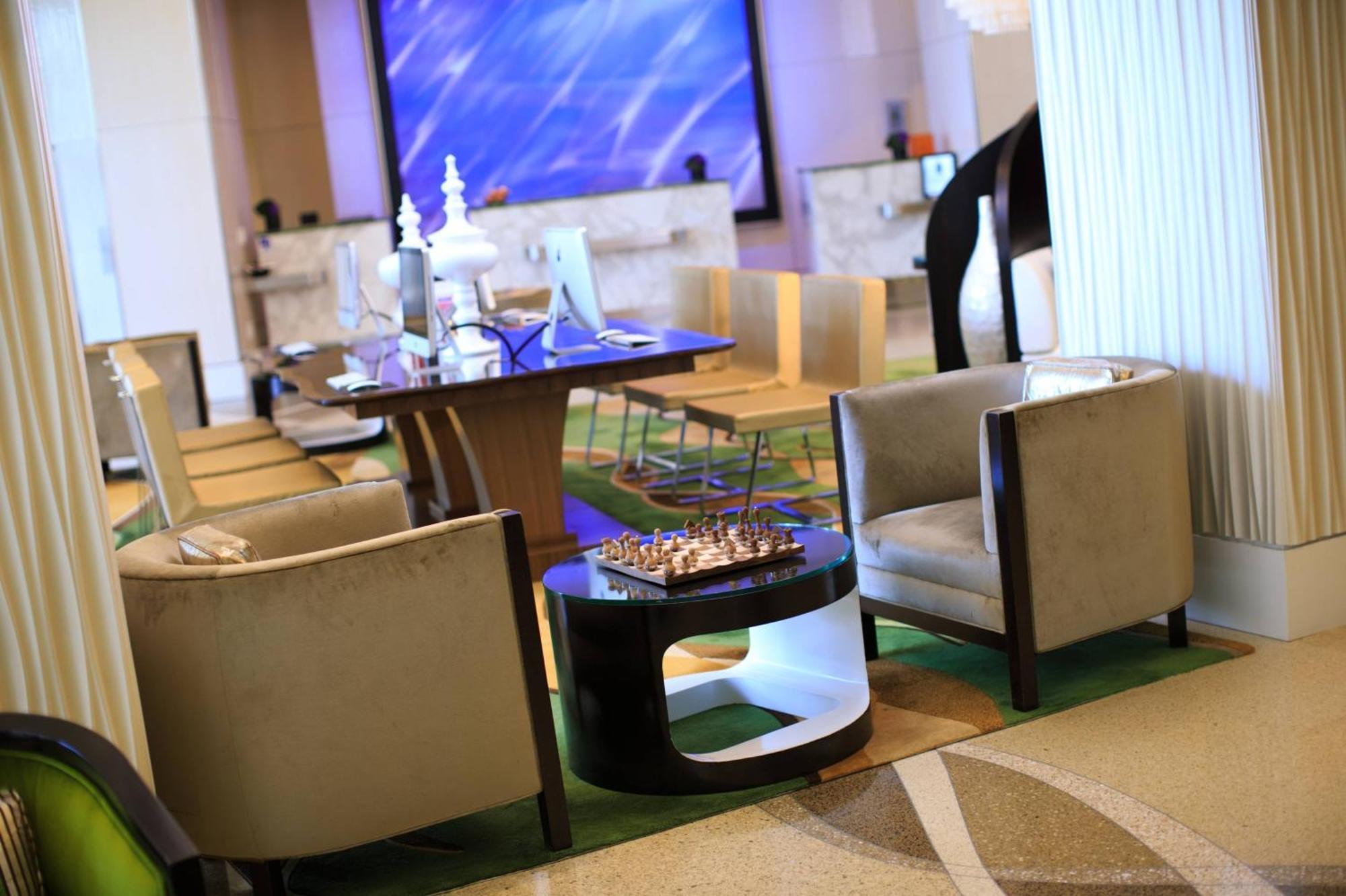 Renaissance Arlington Capital View Hotel Екстериор снимка