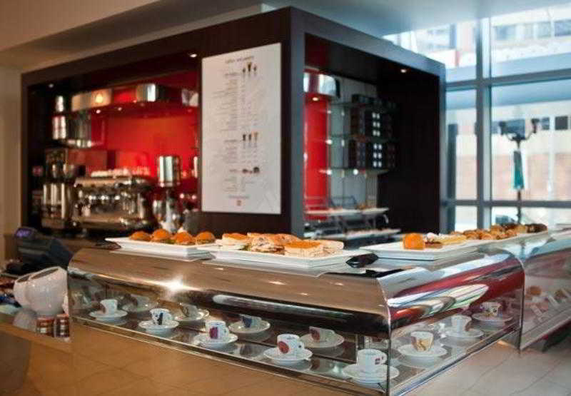 Renaissance Arlington Capital View Hotel Екстериор снимка